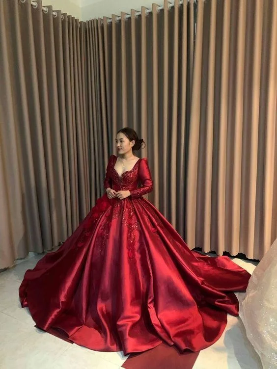 Top Deals Red satin ball gown wedding/prom dress    cg13135