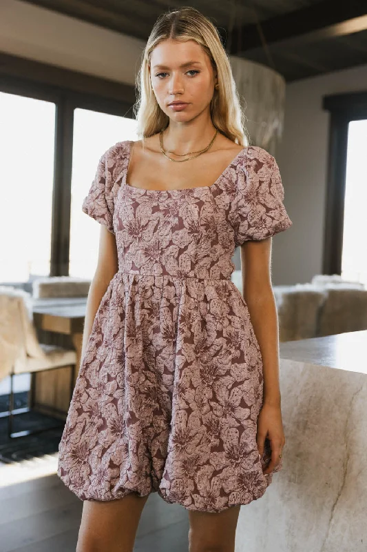 Urban Fashion Aisling Bubble Mini Dress in Mauve