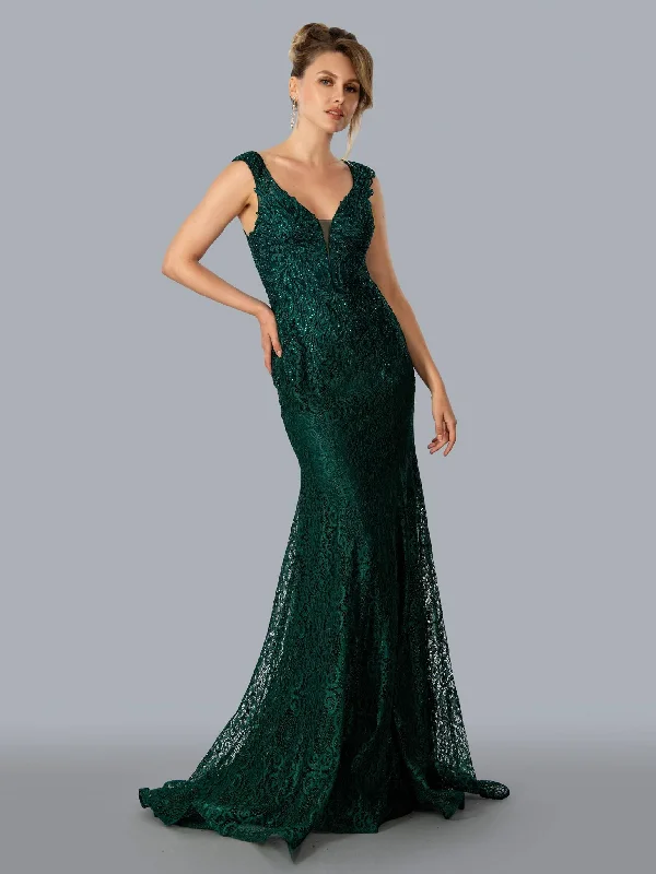 Weekend Exclusive Stella Couture 23323 Long Sleeveless Evening Dress