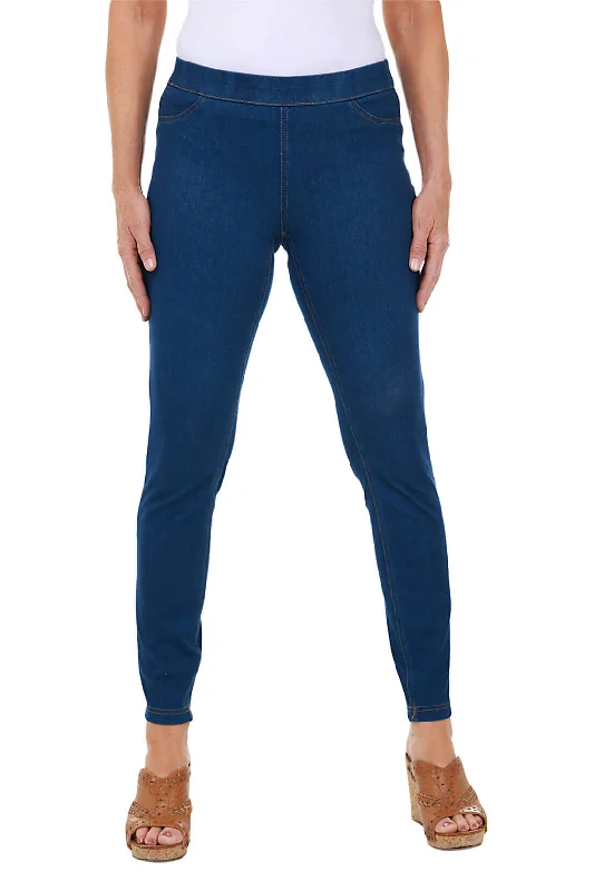 Fashion Forward Petite Pull-On Ankle-Length Jegging