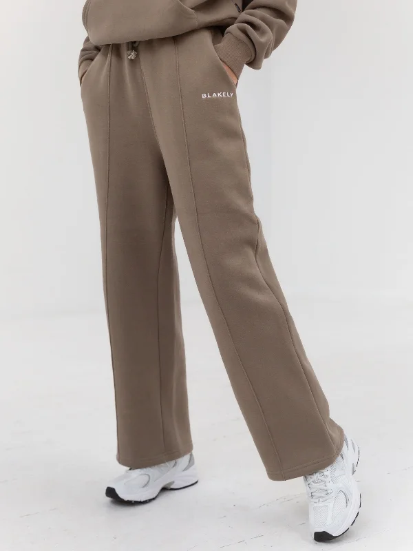 Discover Now Everyday Wide Leg Sweatpants - Brown